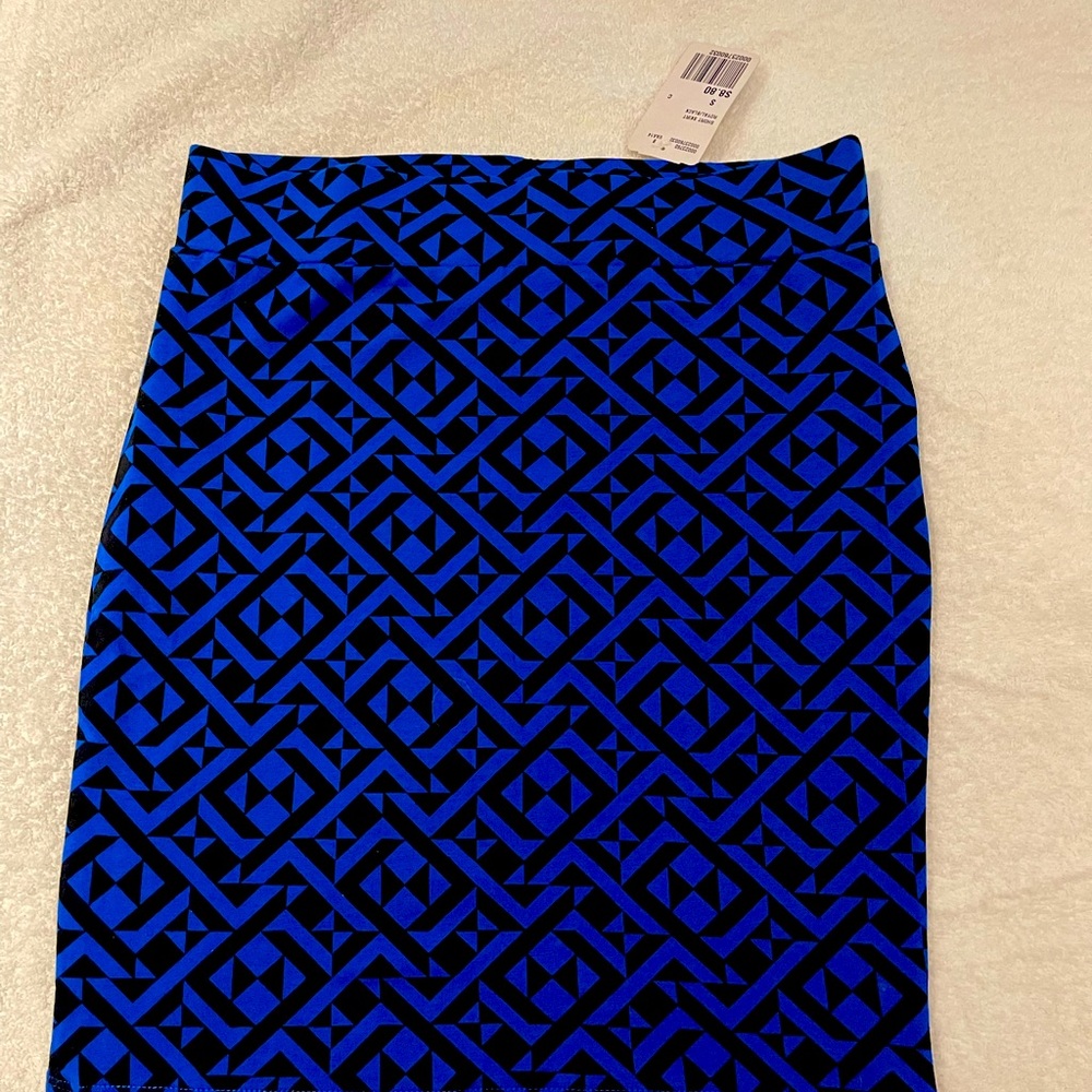 Mini skirt never worn size small